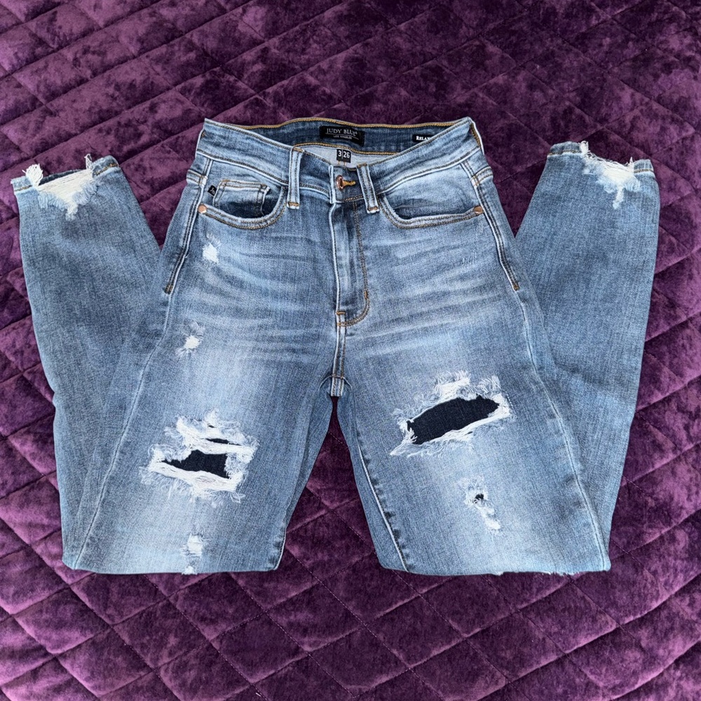 Judy Blue Light Blue Distressed Relaxed Fit Jeans